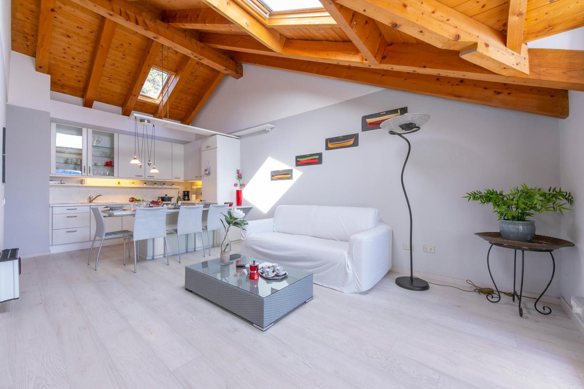 Blu Lake Apartment On Ghiffa Beach - Happy Rentals 外观 照片